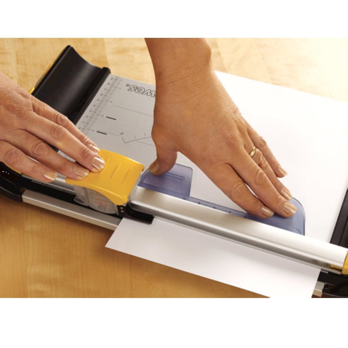 Fellowes Guillotina Neutron A4 Negra